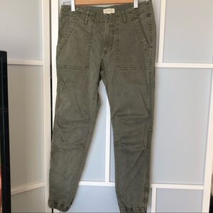 Aritzia Cargo Jogger Pants